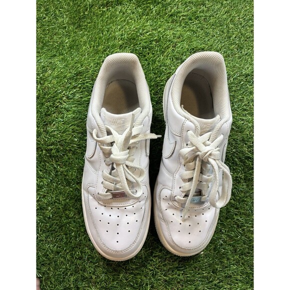 Nike Air Force 1 ‘07 White Leather Sneakers Women’s US 8 EUR 39 Low Top main image 6